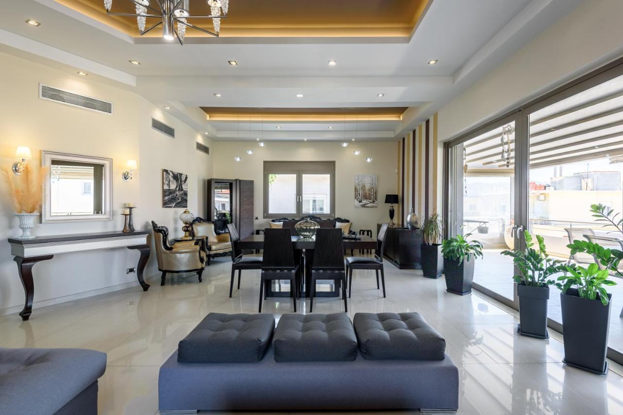 Luxury Villa In City Center With Rooftop Swimming Pool Chania  Eksteriør billede