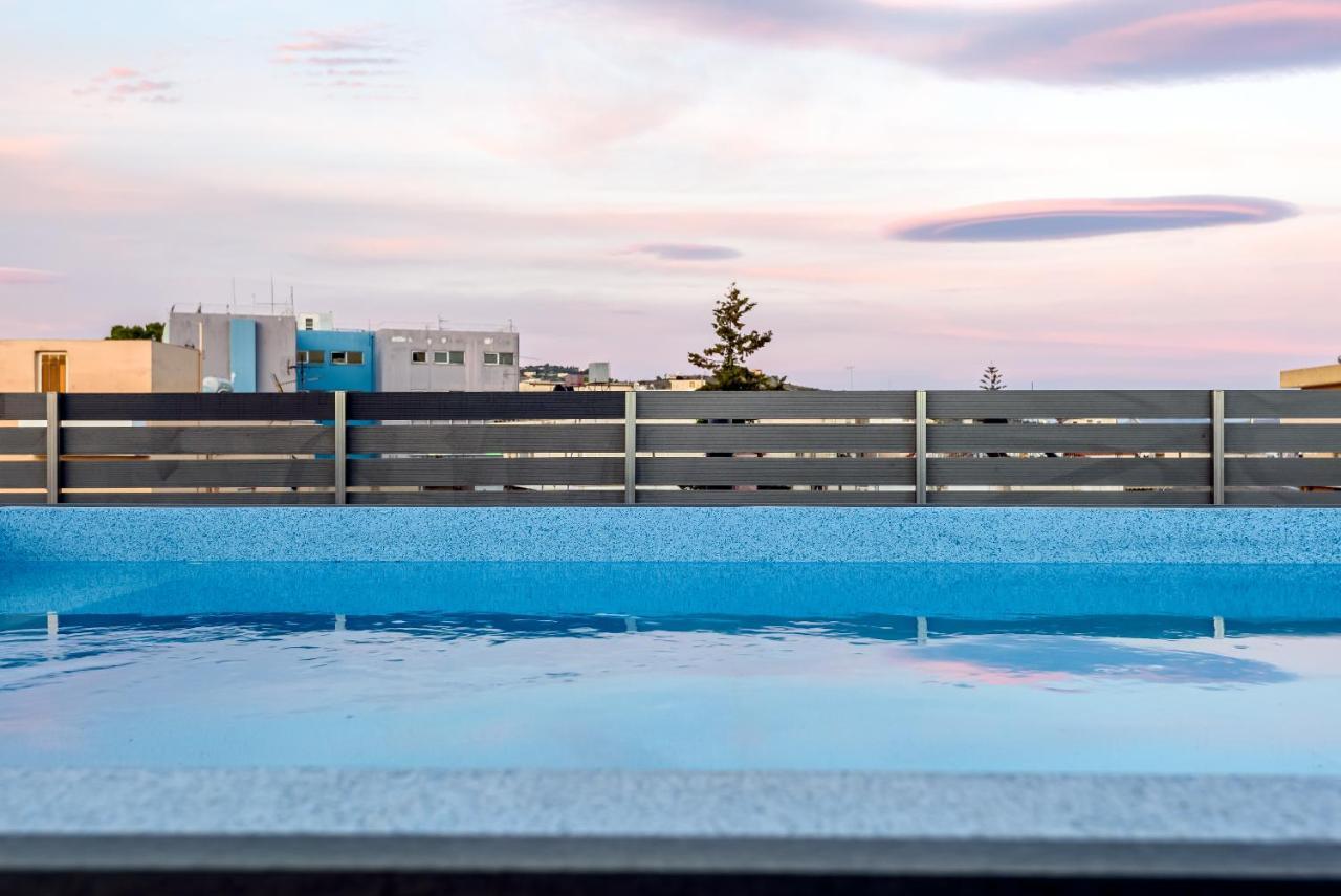 Luxury Villa In City Center With Rooftop Swimming Pool Chania  Eksteriør billede