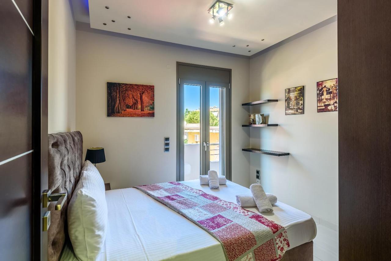 Luxury Villa In City Center With Rooftop Swimming Pool Chania  Eksteriør billede